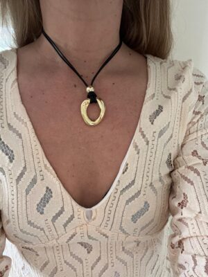 CHOCKER DORADO