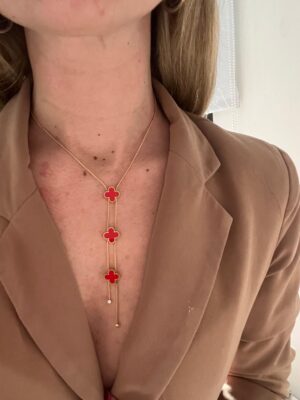 COLLAR TREBOL ROJO