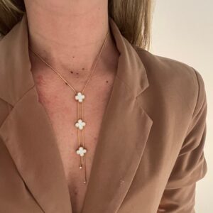 COLLAR TREBOL BLANCO