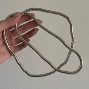 COLLAR PLATEADO MULTIUSO