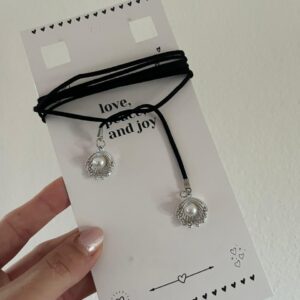 chocker33