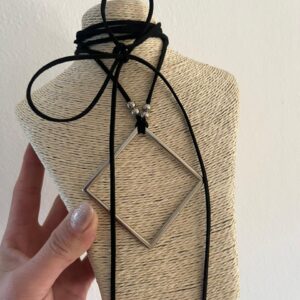 CHOKER